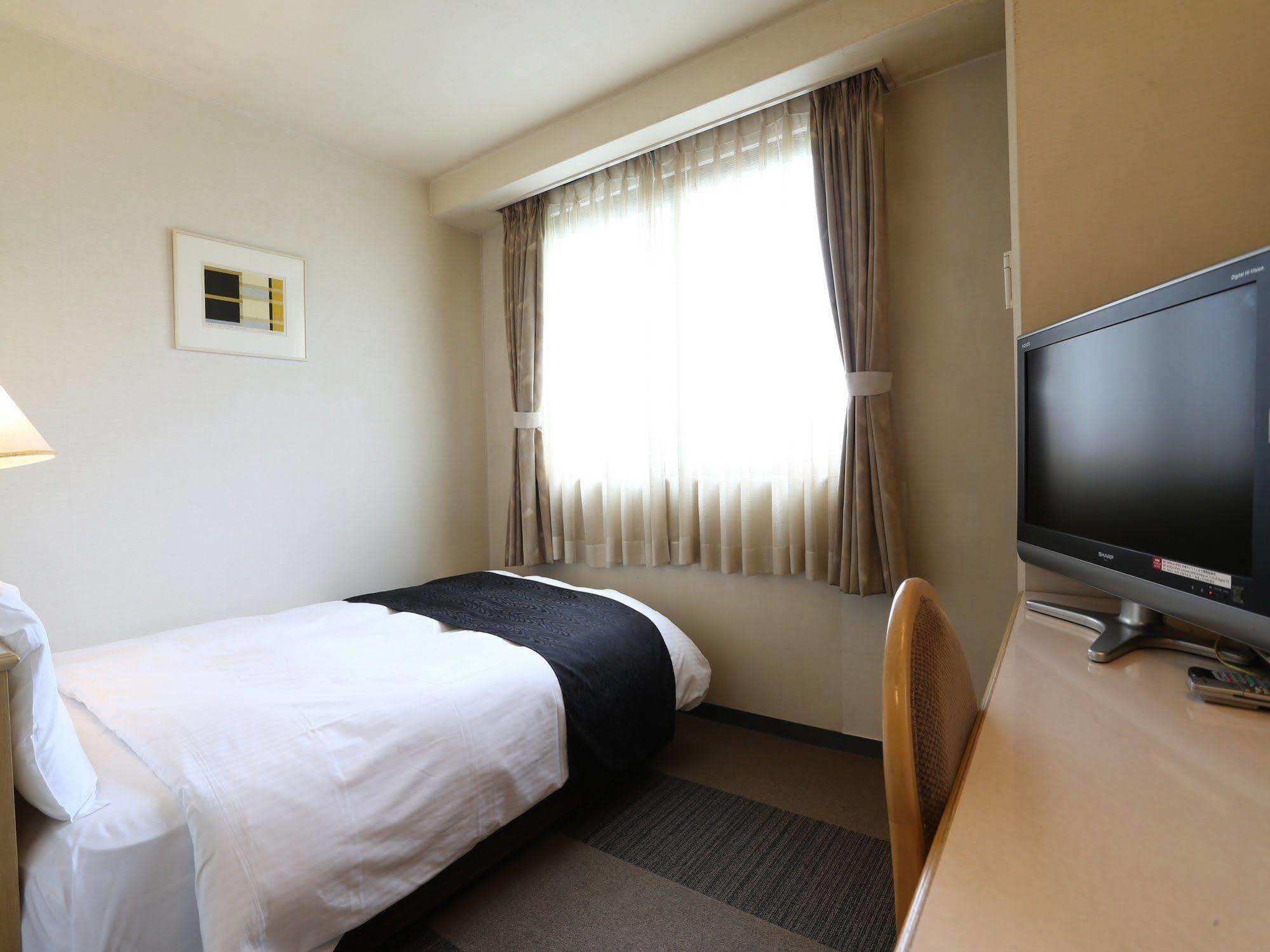 Apa Hotel Takamatsu Airport Extérieur photo