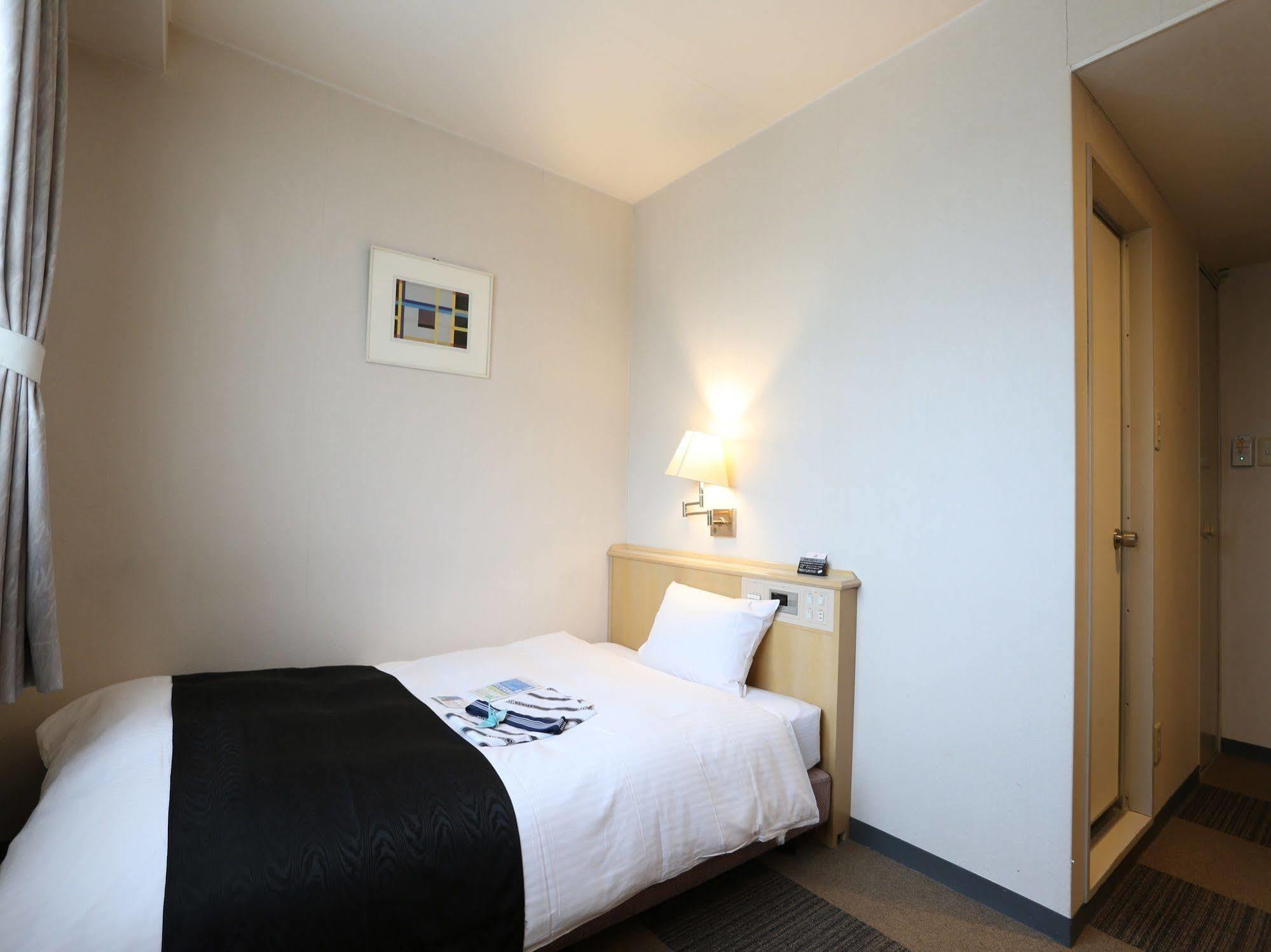 Apa Hotel Takamatsu Airport Extérieur photo